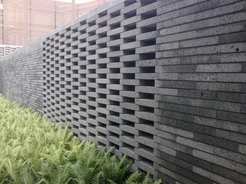 big holes basalt